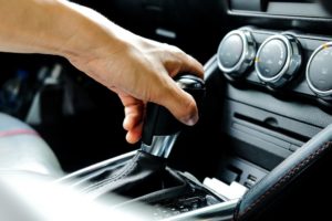 hand-on-automatic-gear-shift-auto-automatic-automobile-automotive-background-car-control-drive-driver_t20_ypdyRW