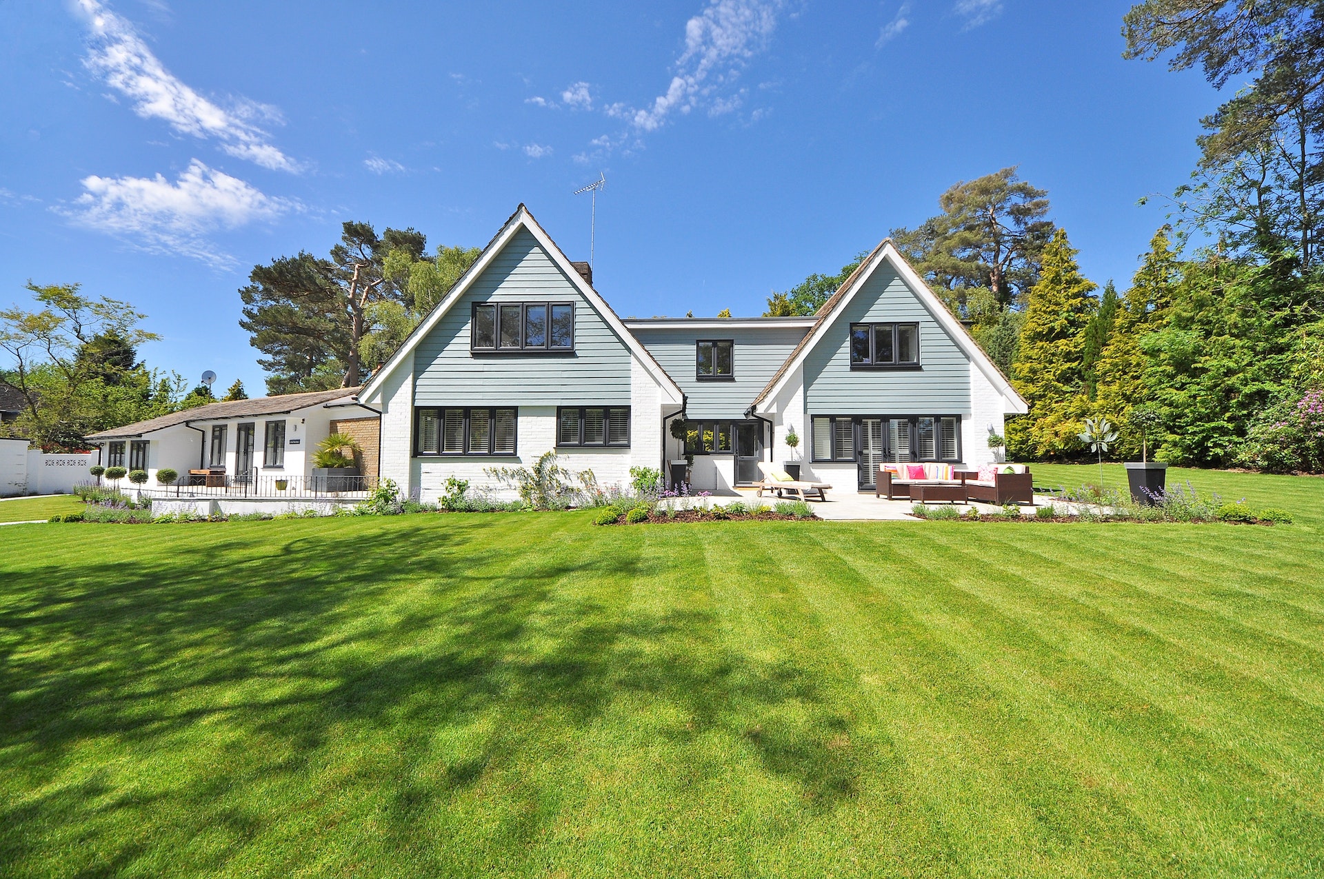 7 Important Tips to Make Your Lawn Care Business Profitable