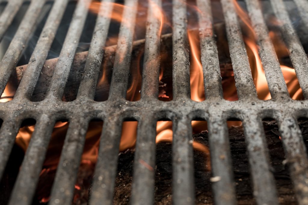 How to Conduct Simple Repairs on a Commercial Grill