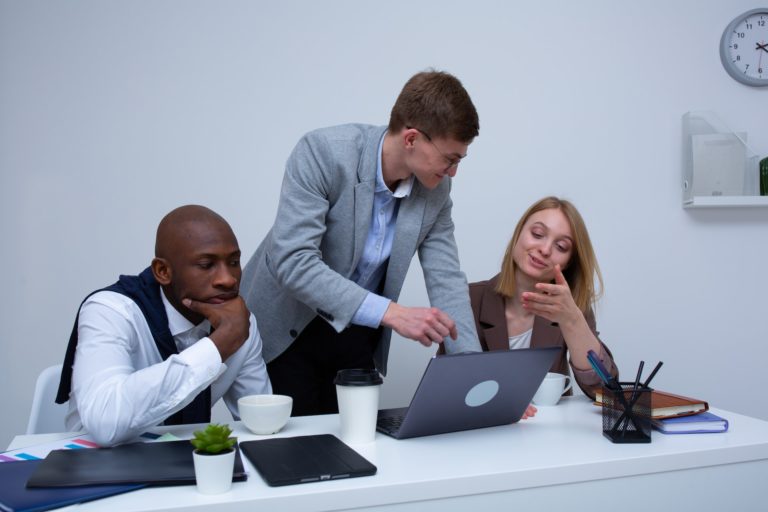 5 Essential Reasons Every Business Needs a Digital Presence