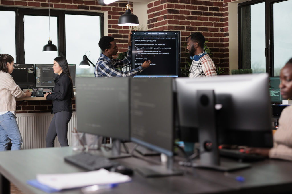 5 Ways Outsourced IT Services Can Reduce Downtime