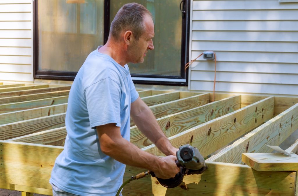 How to Prevent Algae From Growing on Your Deck