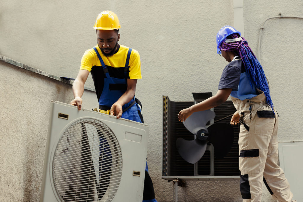 Emergency HVAC 101: What to Do When the Heat (or Cold) is On