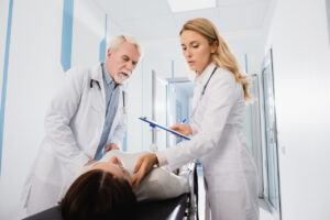 What Situations Constitute a Medical Malpractice Lawyer