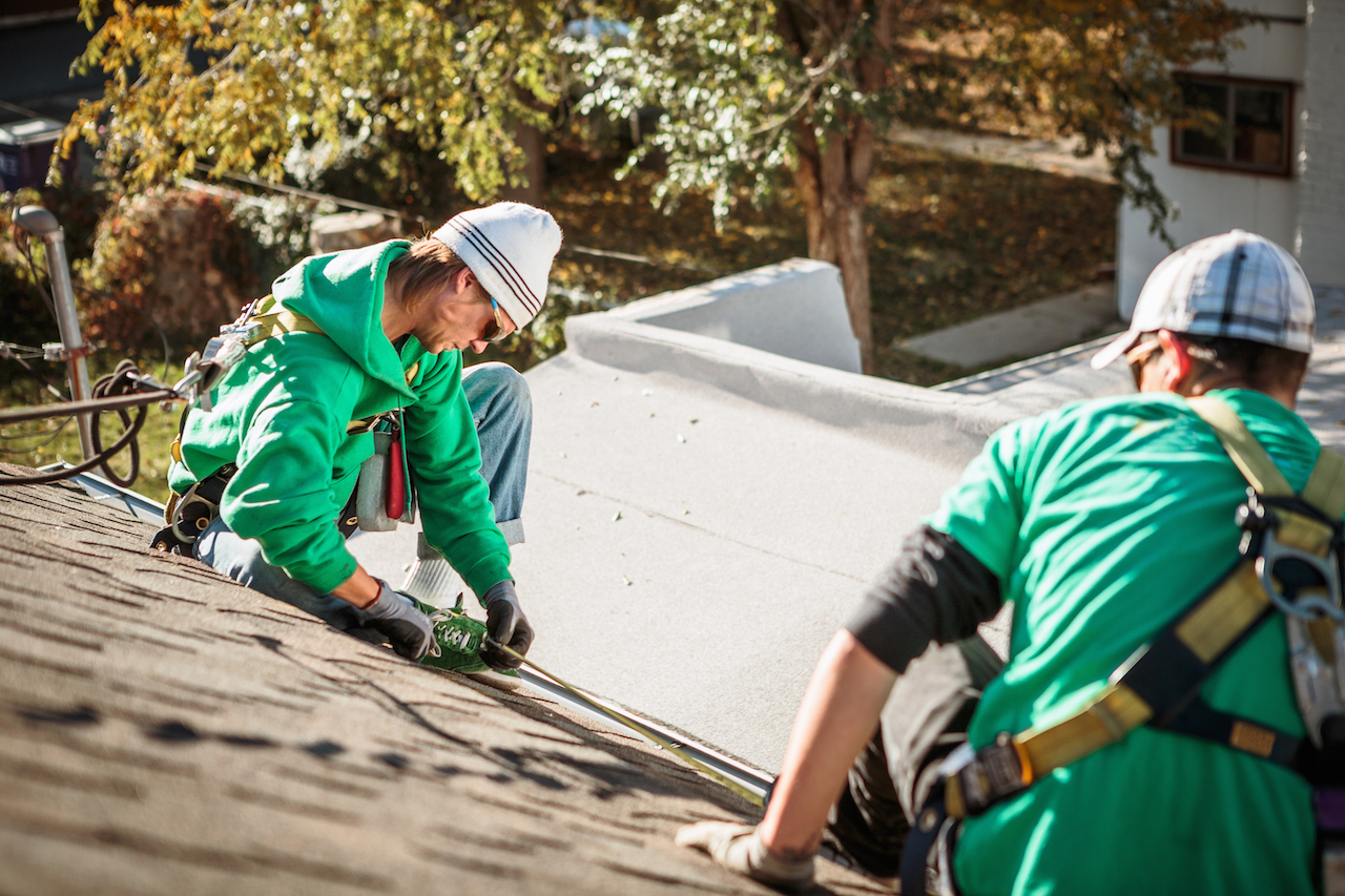 10 Signs Your Commercial Roof Needs Repairs