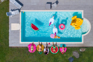 What Should You Expect From a Swimming Pool Remodel?