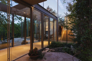 How Transparent Architecture Elevates Minimalist Design