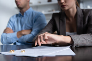 Divorce Mediation vs. Litigation: Which is Right for You?