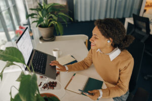 Top 5 IT Support Solutions for Remote and Hybrid Workforces